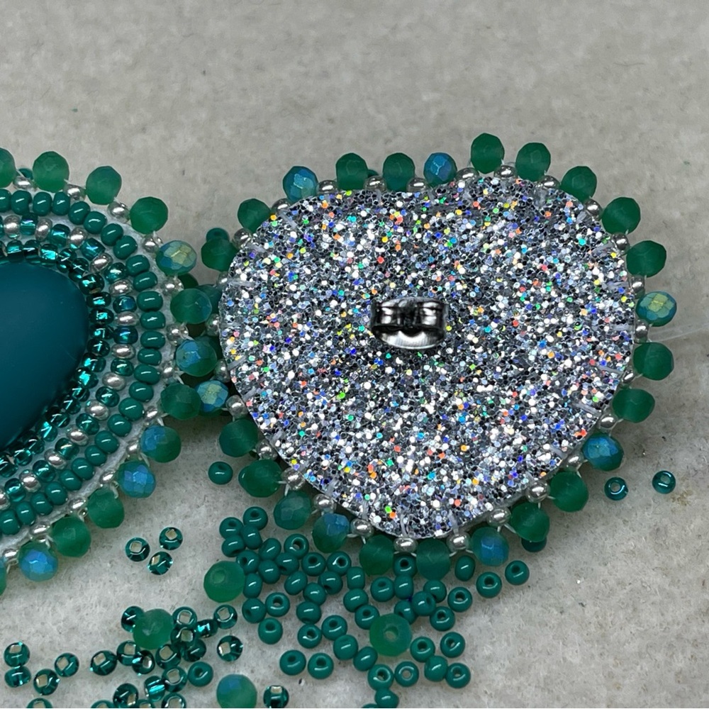 Teal Beaded Heart Earrings - Picture 4 of 4